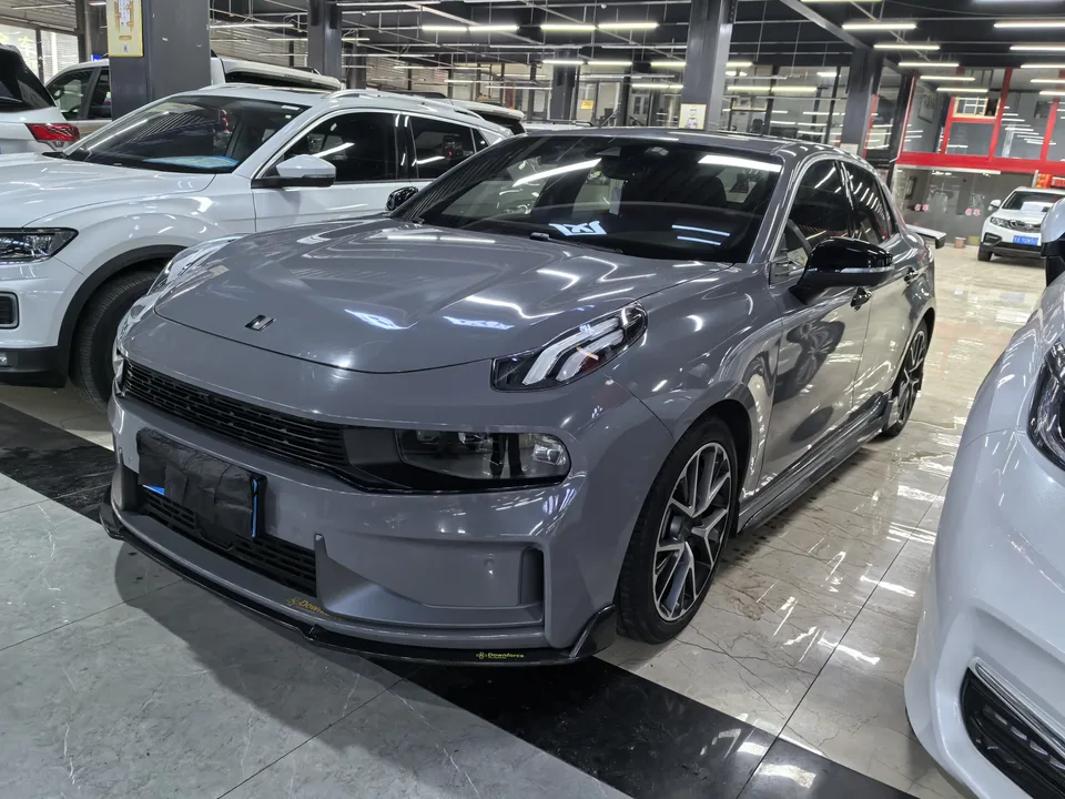Lynk & Co 03 2022