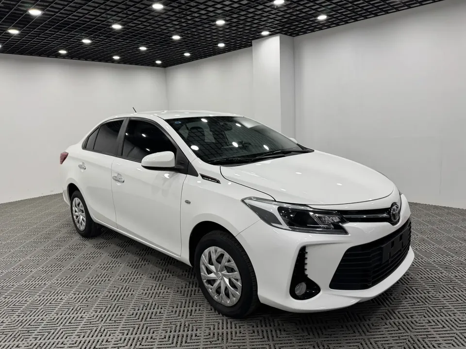 Toyota Vios 1.5L CVT 20th Anniversary Edition 2022 — миниатюра 3