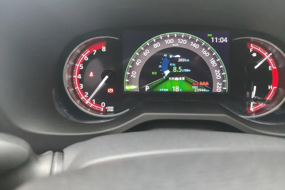 Toyota RAV4 2.0L CVT 2WD Fashion PLUS Edition 2022 — миниатюра 4