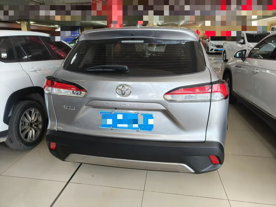 Toyota CorollaCross 2.0L Pioneer Edition 2023 — миниатюра 4