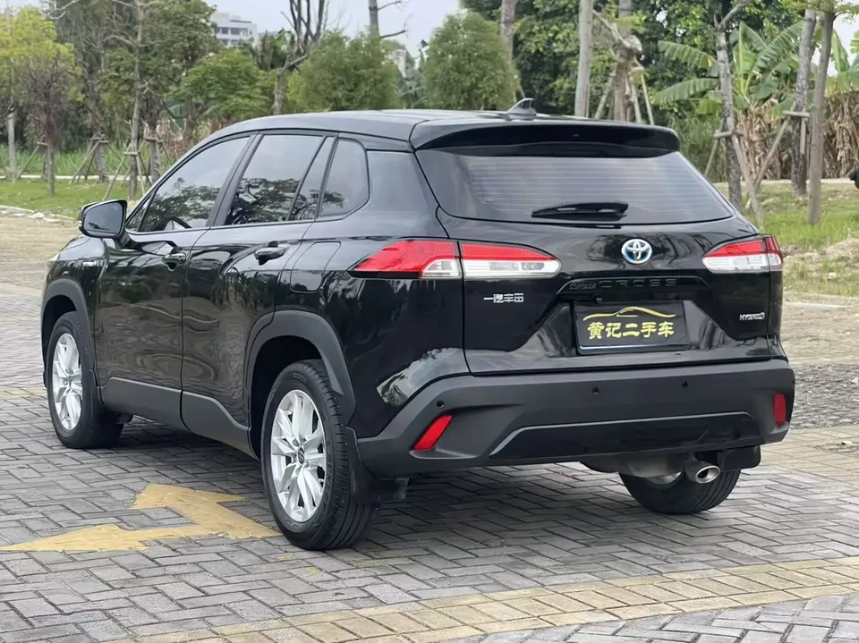 Toyota CorollaCross 2.0L Intelligent Electric Hybrid Dual Engine Pioneer Edition 2024 — миниатюра 2