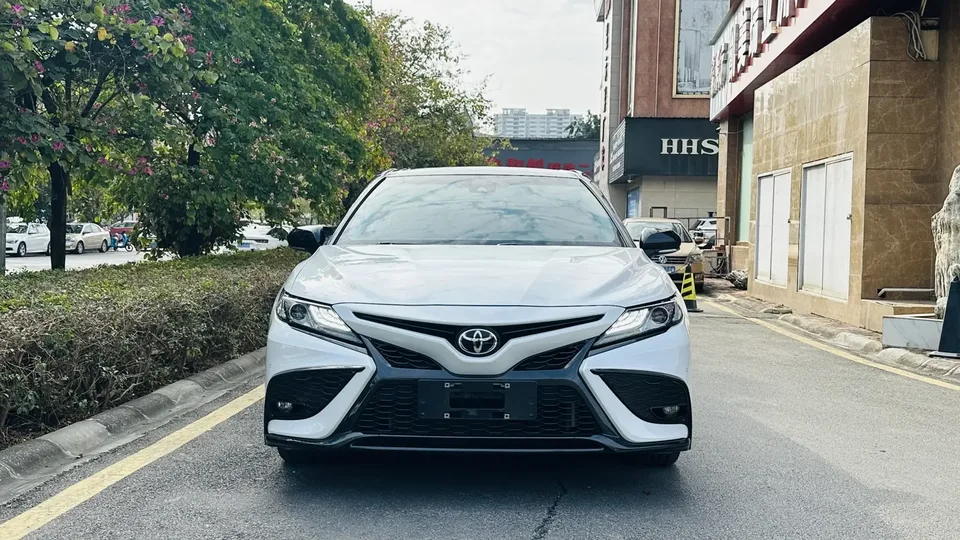 Toyota Camry 2023