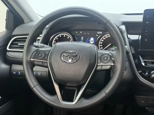 Toyota Camry 2.0G Deluxe Edition 2023 — миниатюра 4