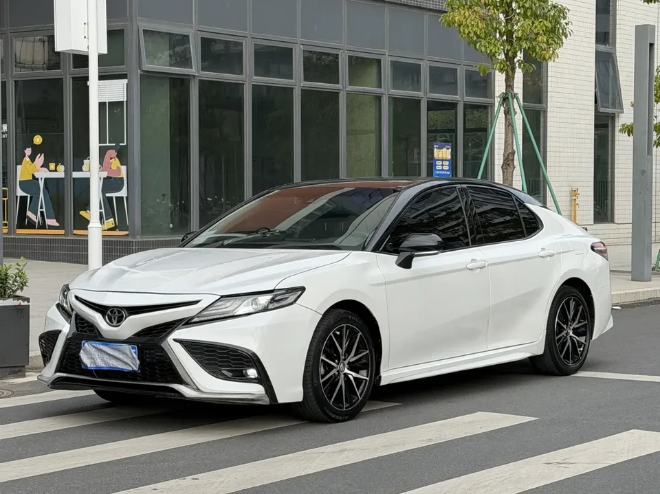 Toyota Camry 2022
