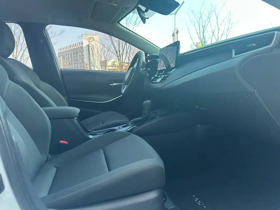 Toyota Levin Ling Shang 2023 2.0L Leading Edition 2023 — миниатюра 4