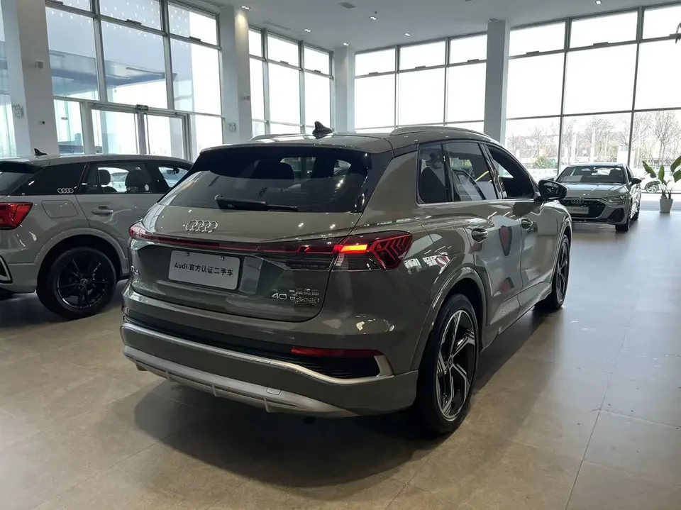 Audi Q4 e-tron Audi Q4 e-tron 2024 40 e-tron Creative Edition 2024 — миниатюра 2