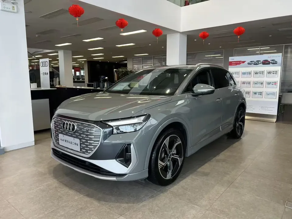 Audi Q4 e-tron 2024