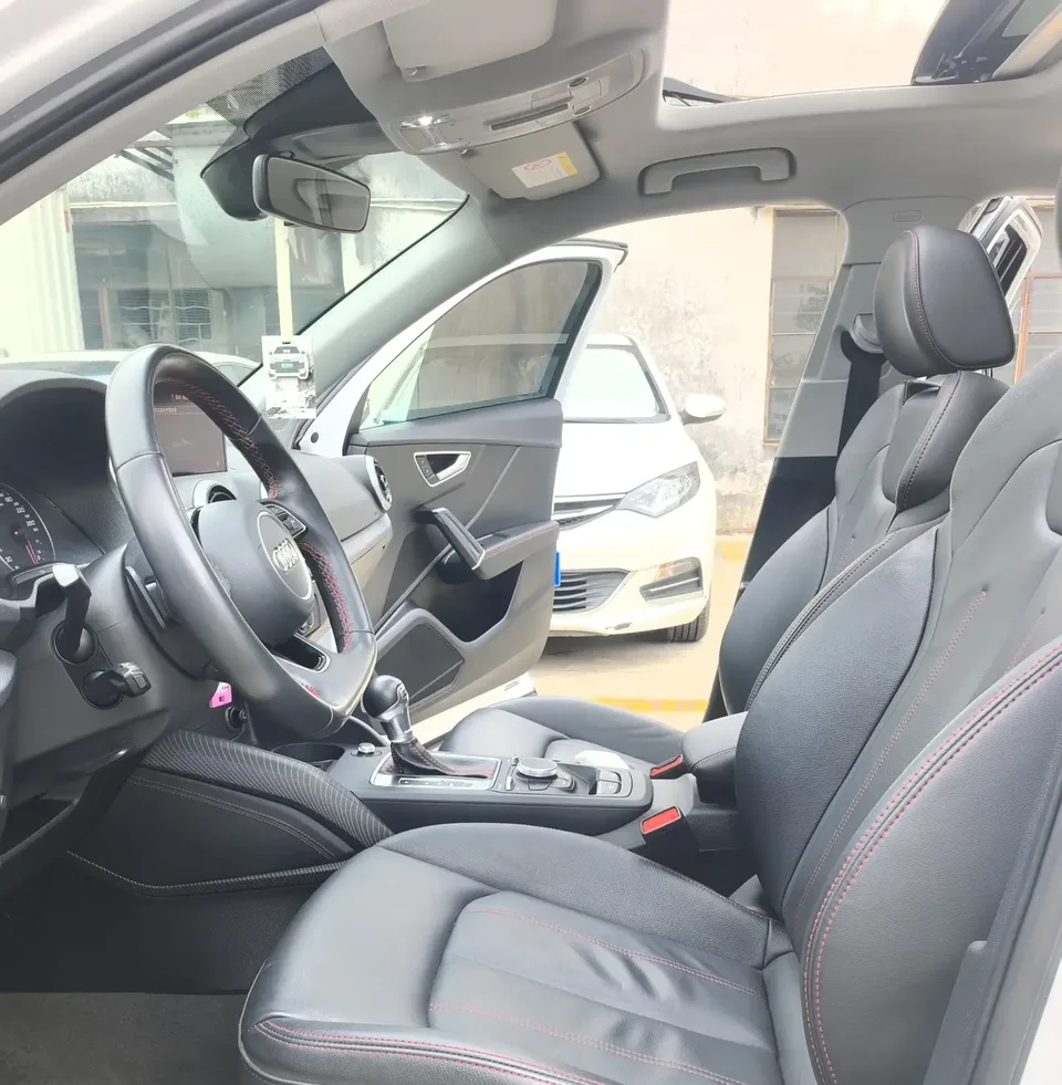 Audi Q2L Audi Q2L 2022 35 TFSI aggressive and dynamic model 2023 — миниатюра 3