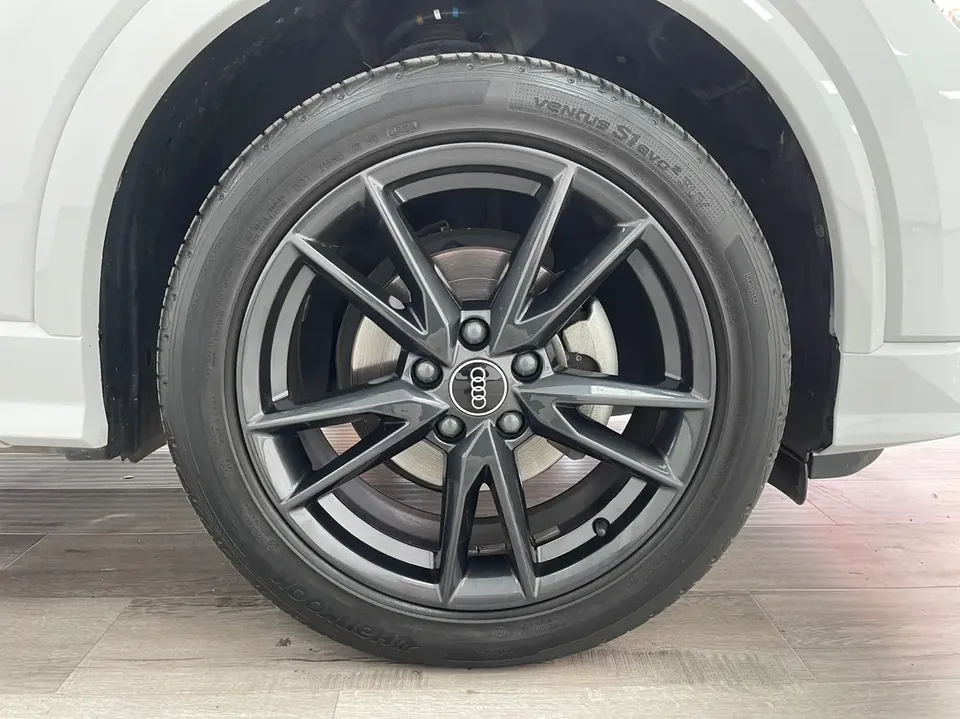 Audi Q2L Audi Q2L 2022 35 TFSI aggressive and dynamic model 2023 — миниатюра 4
