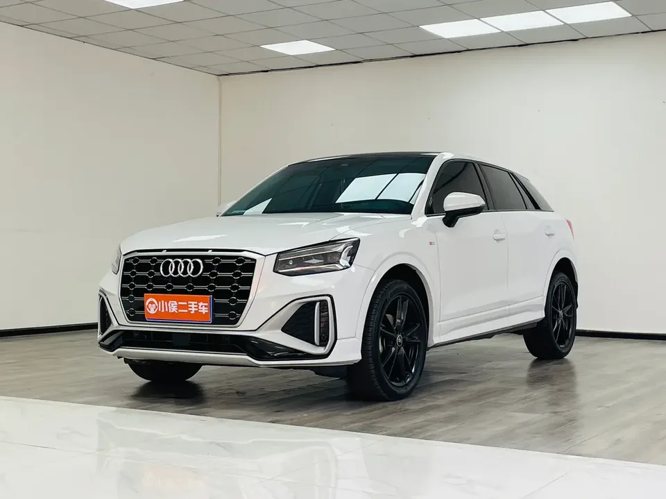Audi Q2L Audi Q2L 2022 35 TFSI aggressive and dynamic model 2023 — фото 1, купить с доставкой в Москву