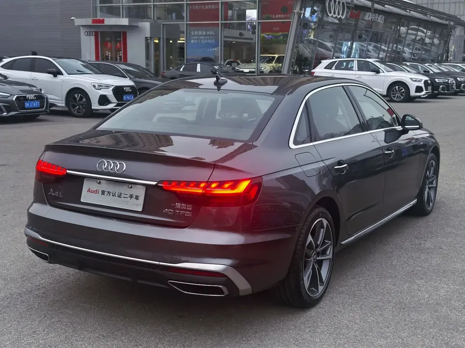 Audi a4 l Audi A4L 2024 40 TFSI Fashion Dynamic Edition 2025 — миниатюра 4