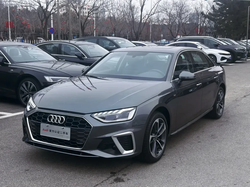 Audi a4 l 2025