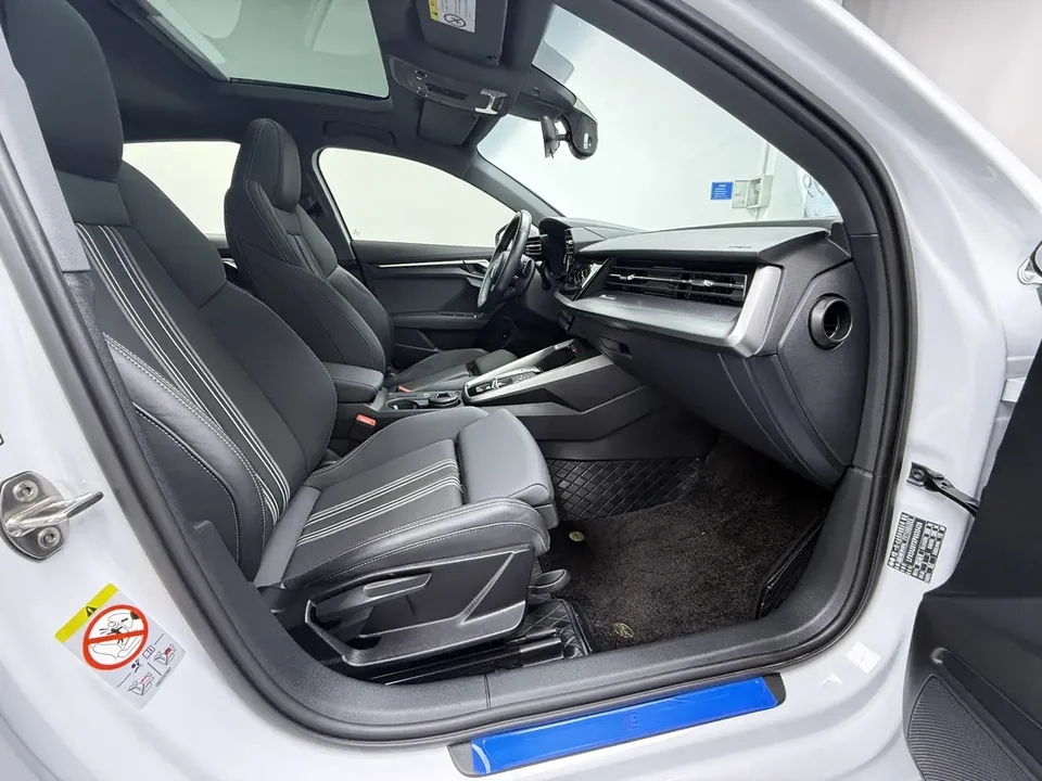 Audi A3 A3 2023 facelift A3L Limousine 35 TFSI stylish and sporty 2023 — thumbnail 5