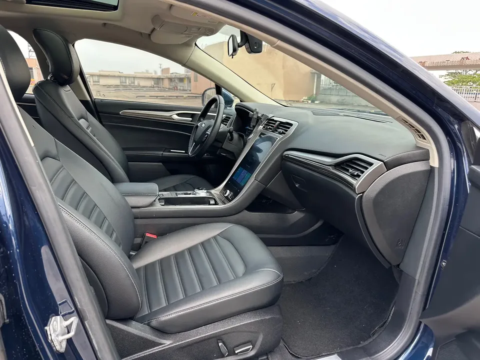Ford Mondeo Mondeo EcoBoost 180 Fashion Edition 2022 — миниатюра 4