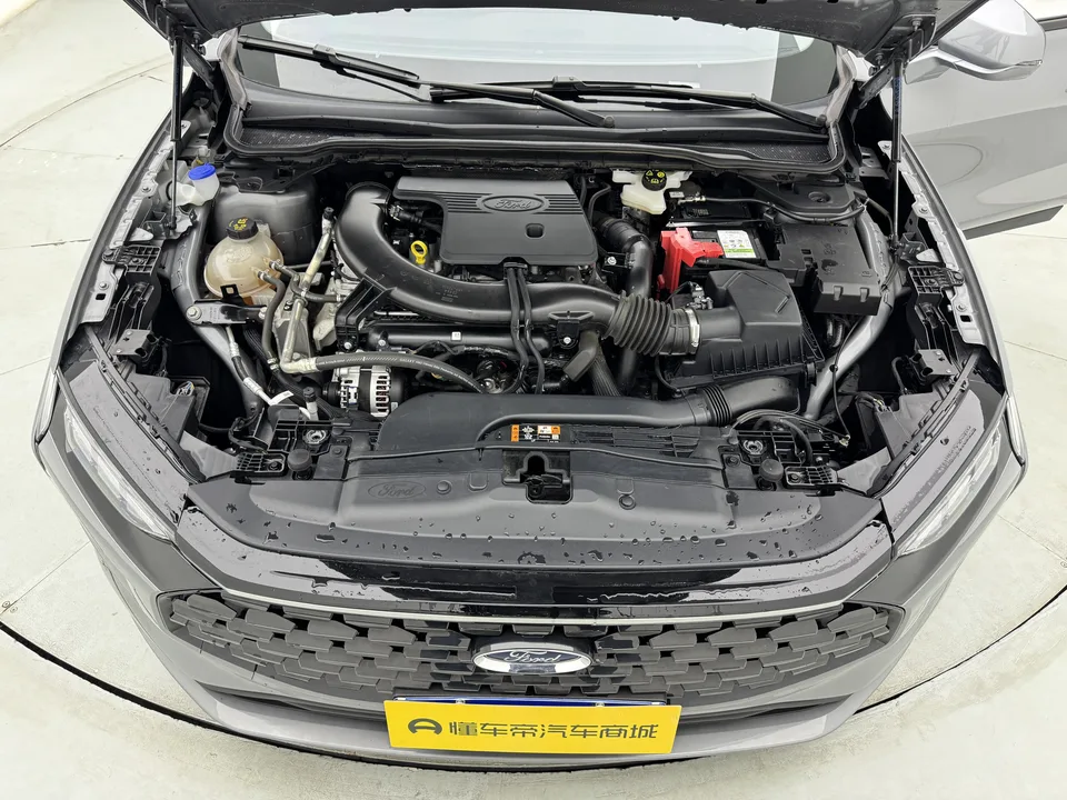 Ford Mondeo Mondeo 2025 EcoBoost 245 Luxury 2025 — миниатюра 3