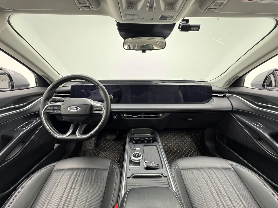 Ford Mondeo Mondeo 2025 EcoBoost 245 Luxury 2025 — миниатюра 4