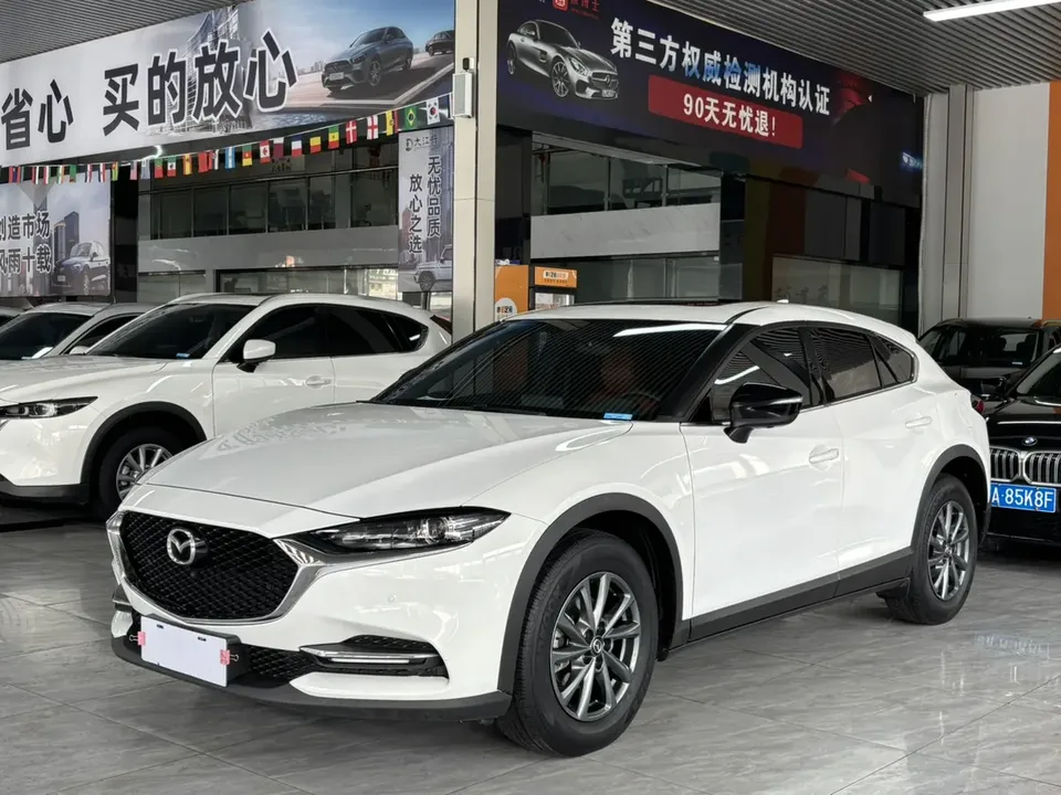 Mazda CX-4 CX-4 2021 Mazda CX-4 2021 2.0L 2WD Blue Sky Exploration Edition 2023 — photo 1, buy with delivery to Moscow