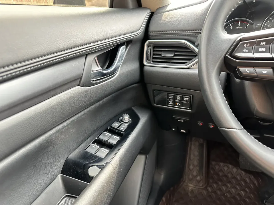 Mazda CX-5 2.0L Automatic 2WD Smart Elegance 2023 — миниатюра 4