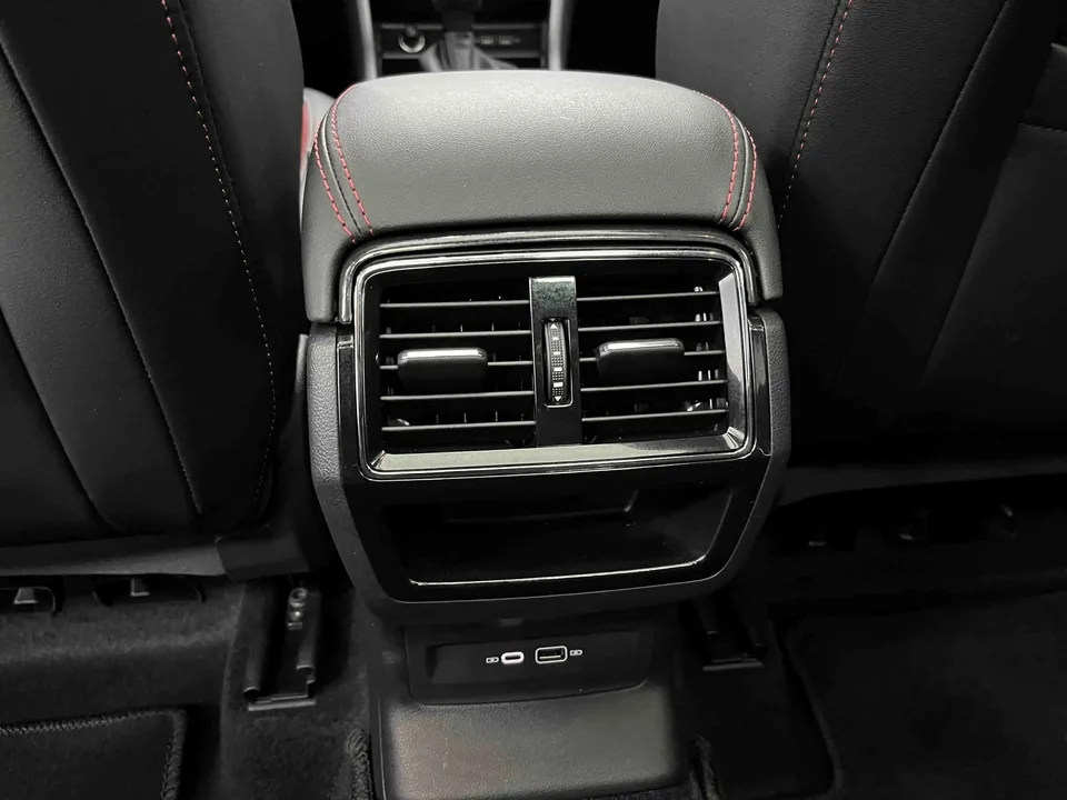 Skoda Karoq Karoq 2025 TSI280 Luxury Edition 2025 — миниатюра 5