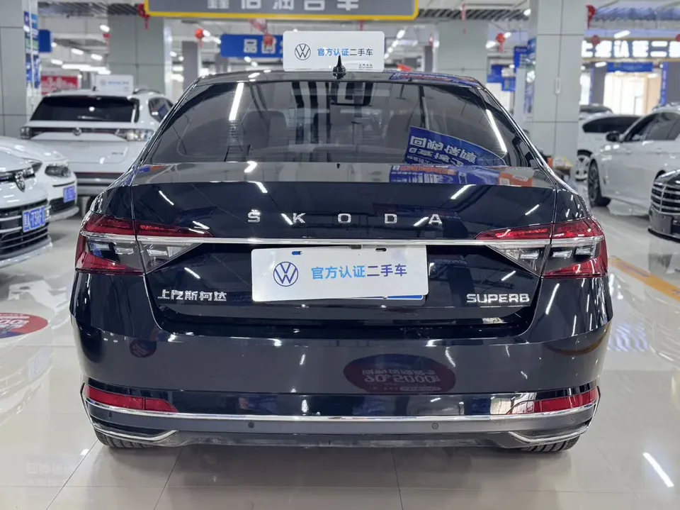 Skoda Speedy Superpa 2024 TSI280 DSG Exclusive Edition 2024 — миниатюра 2
