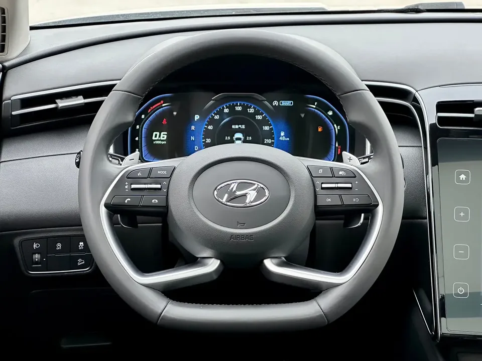 Hyundai tucson l Tucson L 1.5T GLX two-wheel drive elite version 2023 — миниатюра 4