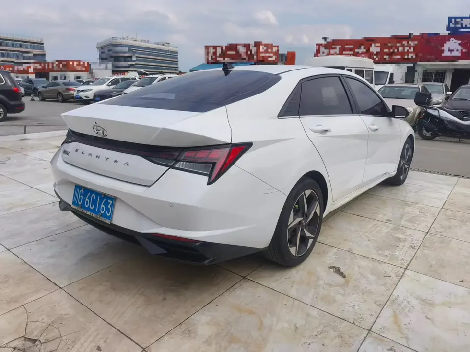 Hyundai Elantra Elantra 2022 1.5L CVT LUX Premium Edition 2022 — thumbnail 2