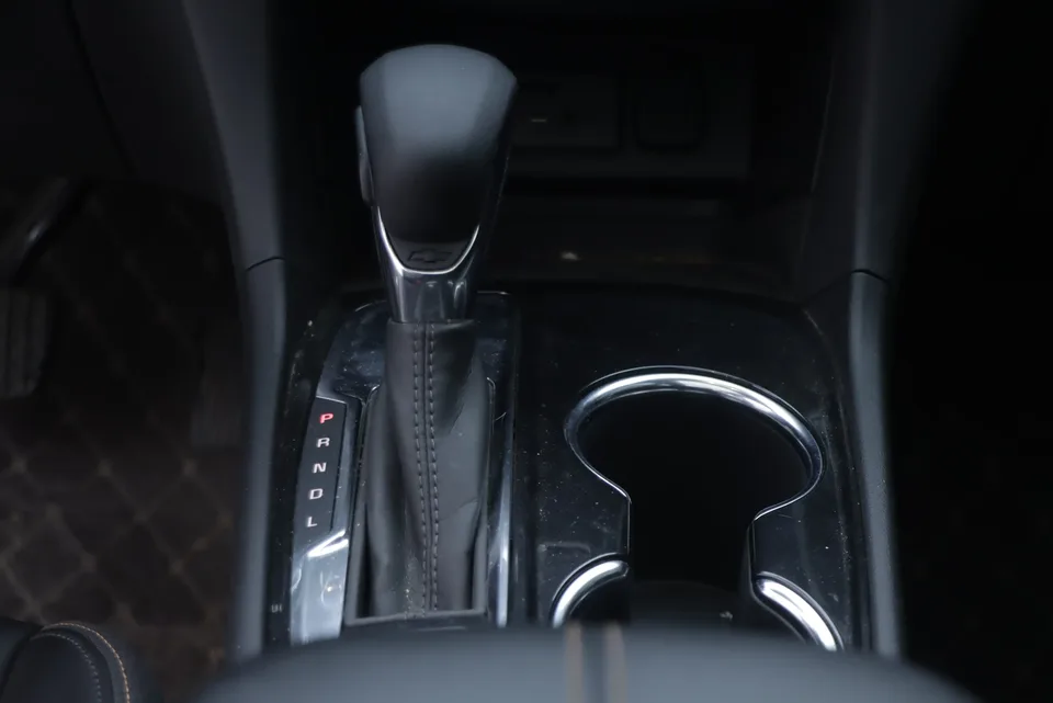 Chevrolet Equinox Explorer 2022 535T Yujie Edition 2022 — миниатюра 4