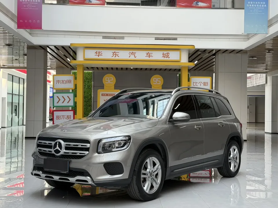 Mercedes-Benz GLB-Class 2023