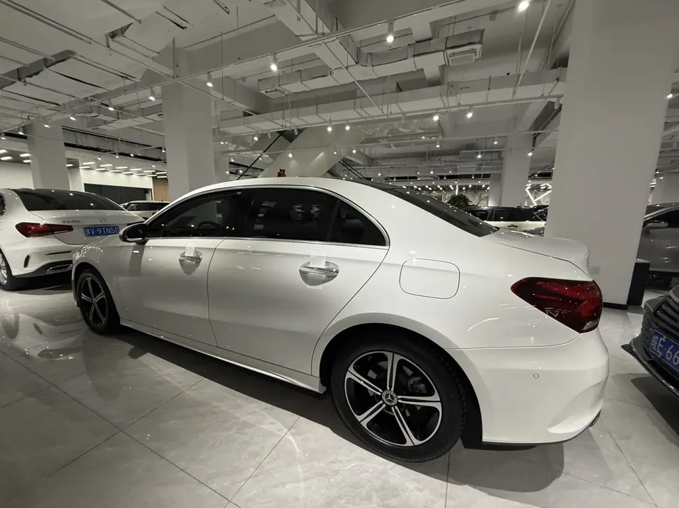 Mercedes-Benz Mercedes Benz A Class Mercedes-Benz A-Class 2022 A 200 L sports sedan dynamic version 2023 — миниатюра 2
