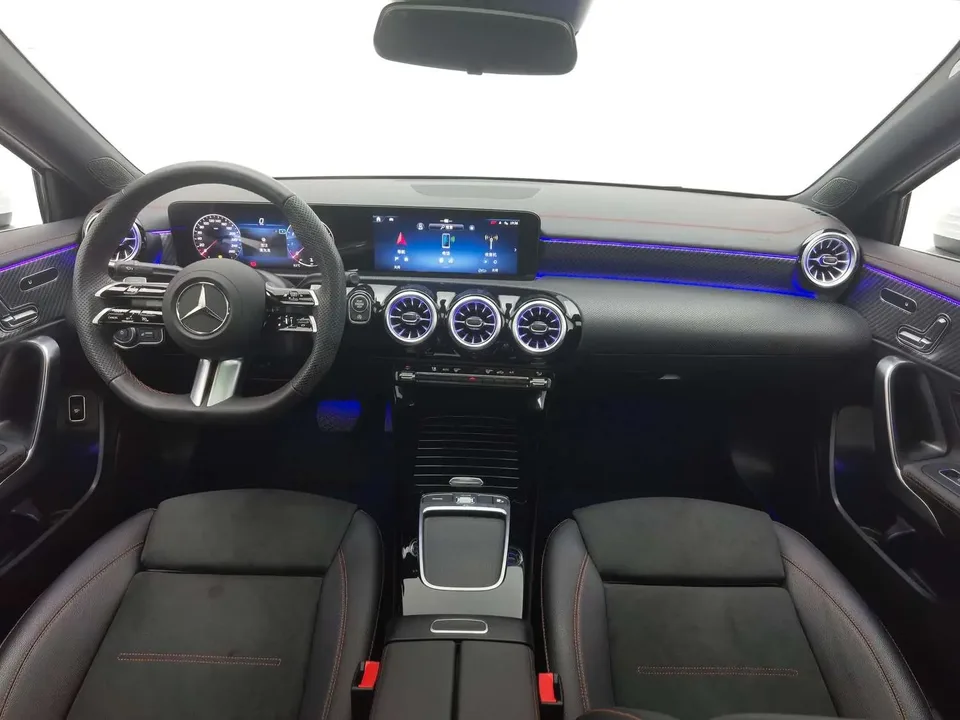 Mercedes-Benz Mercedes Benz A Class A 200 L Fashion Edition 2025 — миниатюра 4