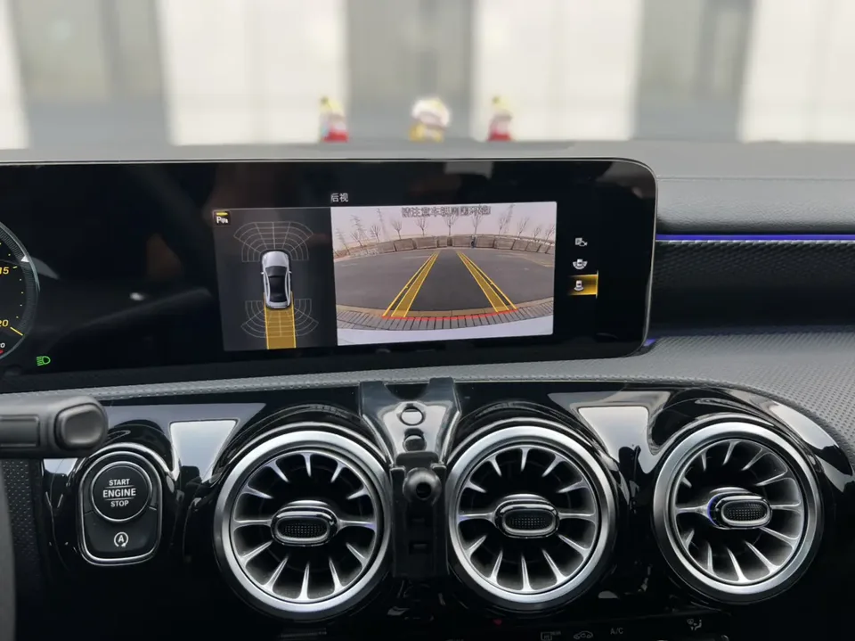 Mercedes-Benz Mercedes Benz A Class Mercedes-Benz A-Class 2023 A 200 L Sports Sedan Fashion Edition 2023 — миниатюра 2