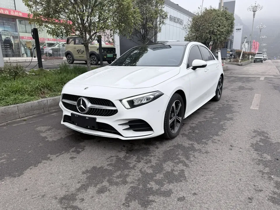 Mercedes-Benz Mercedes Benz A Class 2022