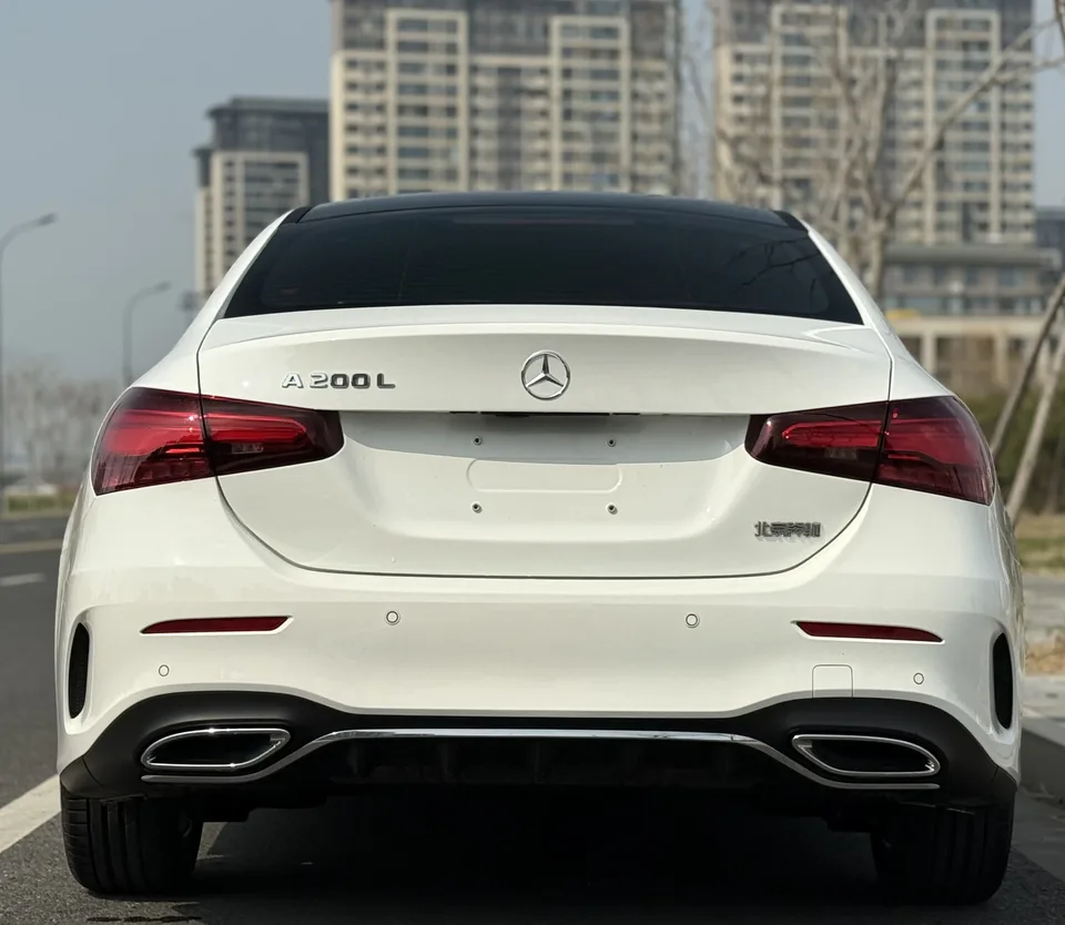 Mercedes-Benz Mercedes Benz A Class Mercedes-Benz A-Class 2024 A 200 L Fashion Edition 2024 — миниатюра 2