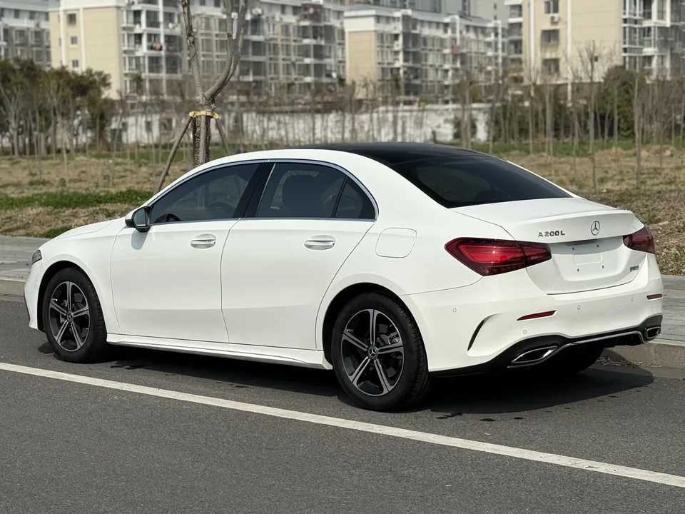 Mercedes-Benz Mercedes Benz A Class Mercedes-Benz A-Class 2024 A 200 L Fashion Edition 2024 — миниатюра 4