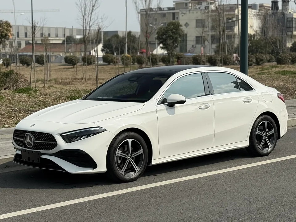 Mercedes-Benz Mercedes Benz A Class 2024