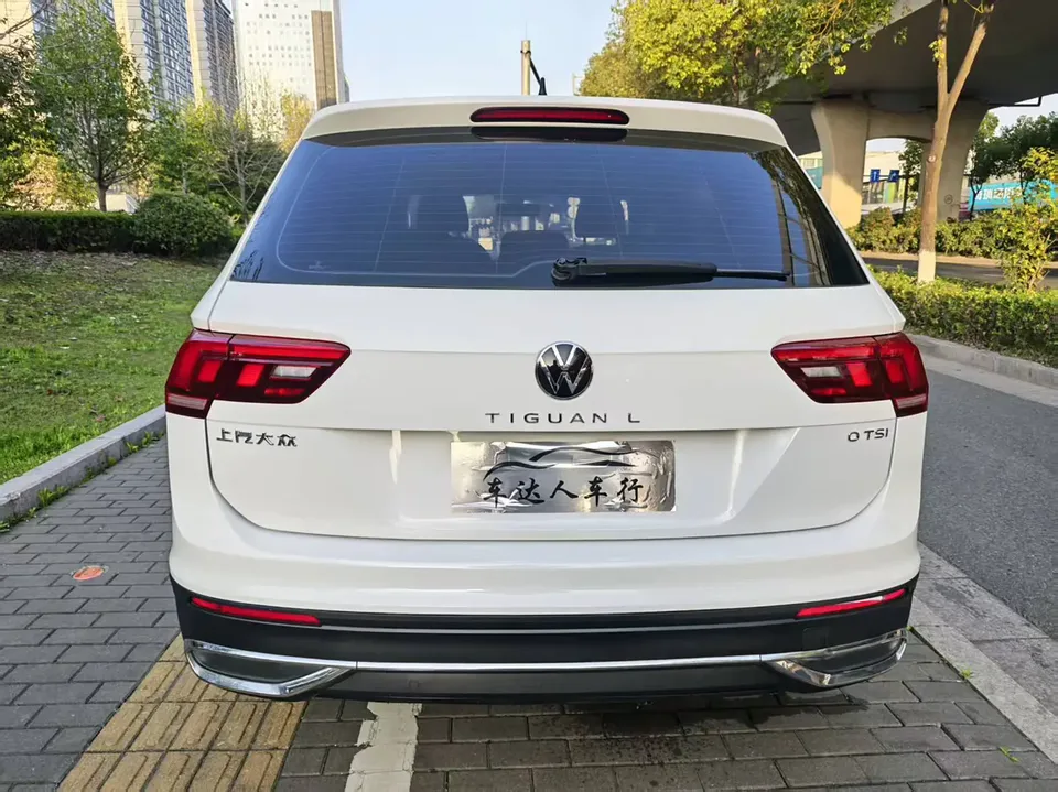 Volkswagen Tiguan L Tiguan L 2022 330TSI Automatic 2WD Comfort Edition 2022 — миниатюра 2