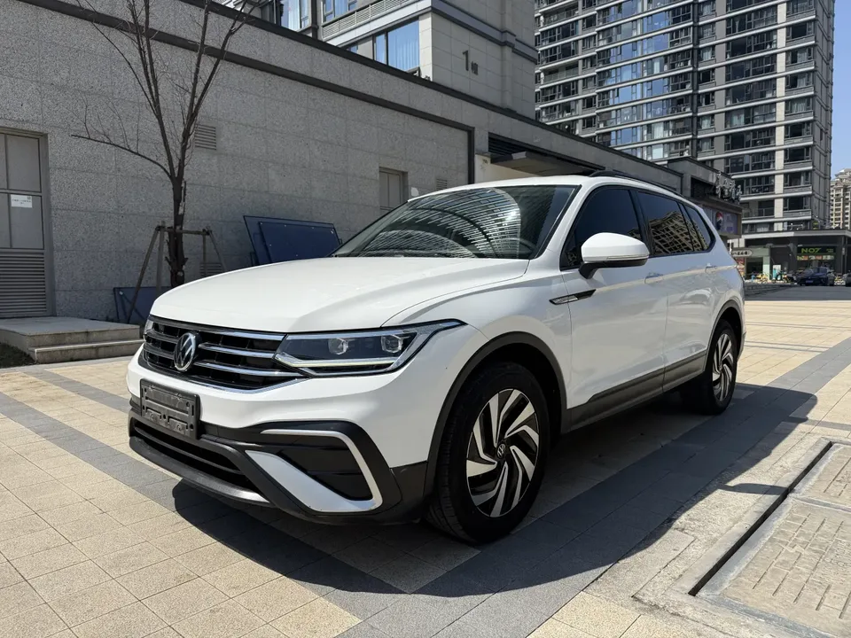 Volkswagen Tiguan L 2022