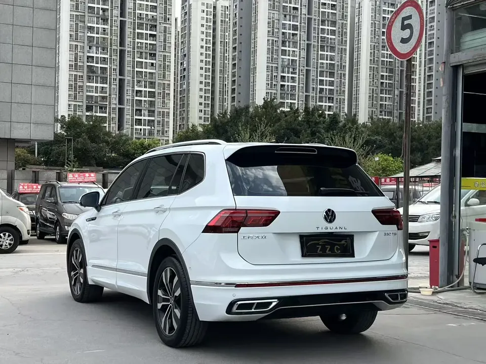 Volkswagen Tiguan L Tiguan L 2022 330TSI Automatic 2WD R-Line Flagship Edition 2023 — миниатюра 4