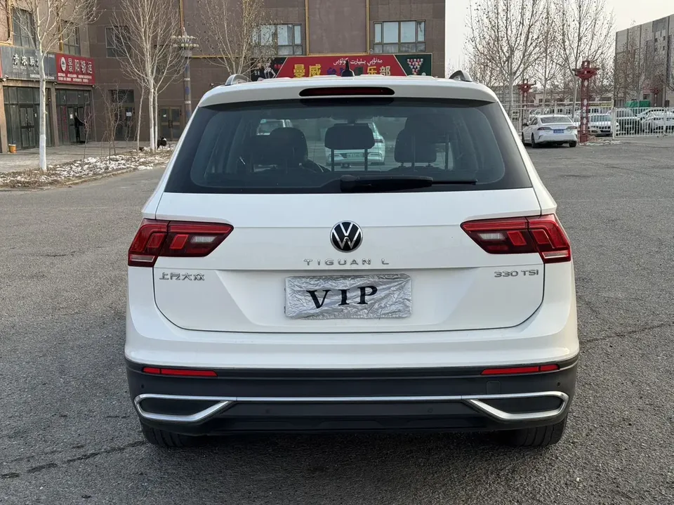 Volkswagen Tiguan L Tiguan L 2022 330TSI Automatic 2WD Comfort Edition 2022 — миниатюра 2