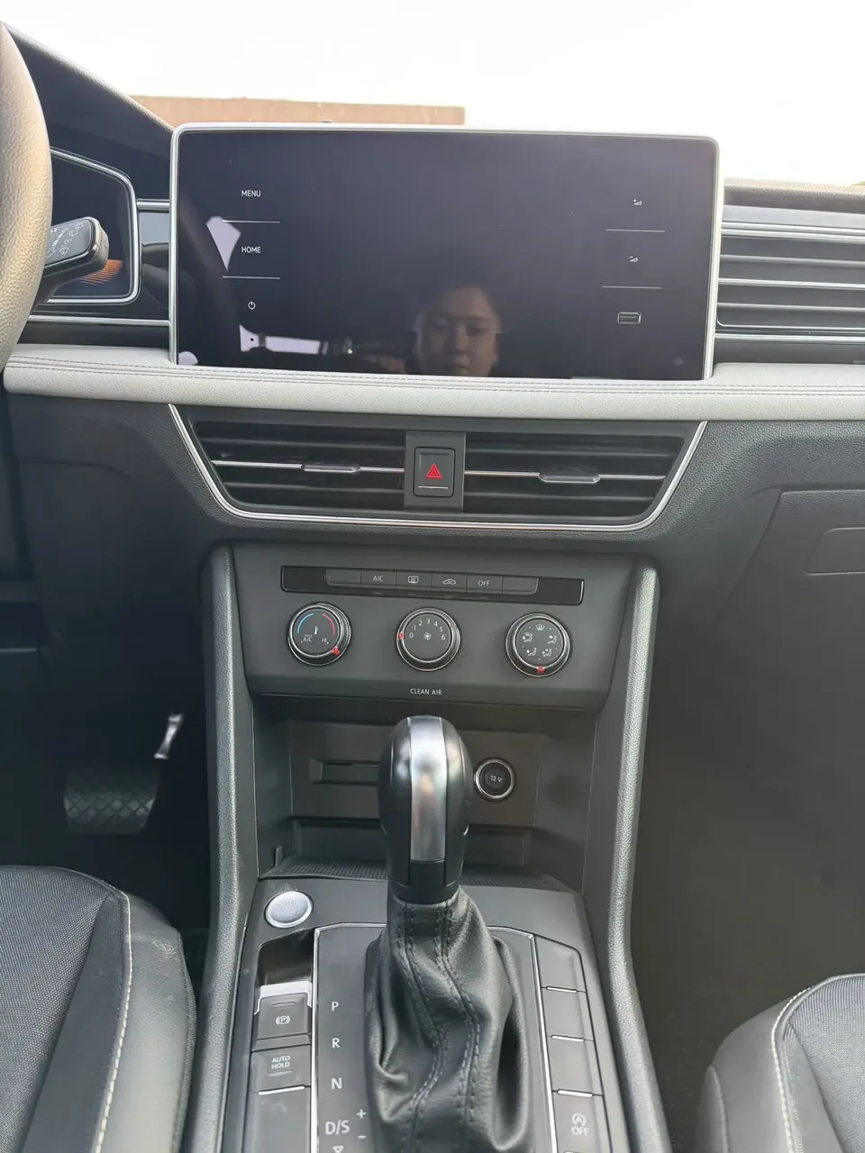 Volkswagen Tiguan L Tiguan L 2022 330TSI Automatic 2WD Comfort Edition 2022 — миниатюра 3