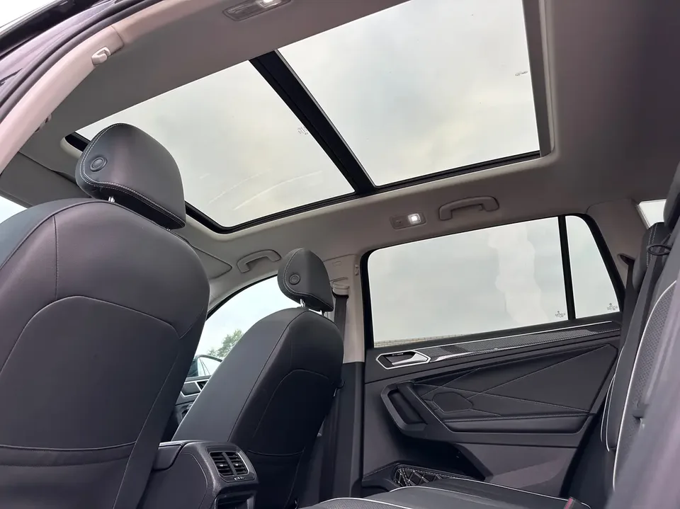 Volkswagen Tiguan L Tiguan L 2024 330TSI 2WD R-Line Enjoy Edition 2024 — миниатюра 4