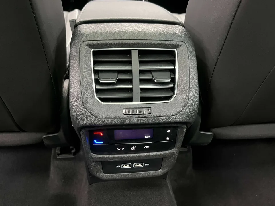 Volkswagen Tayron Tanyue 2023 380TSI 4WD R-Line Pro Smart Edition 2022 — миниатюра 4
