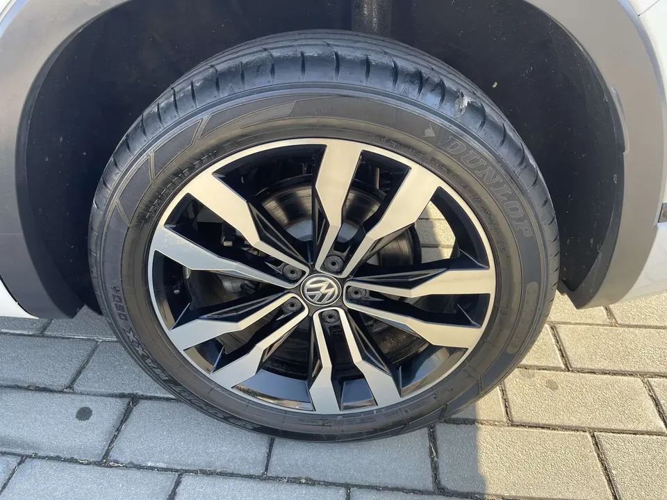 Volkswagen Tayron 380TSI 4WD R-Line Smart Edition 2022 — миниатюра 3