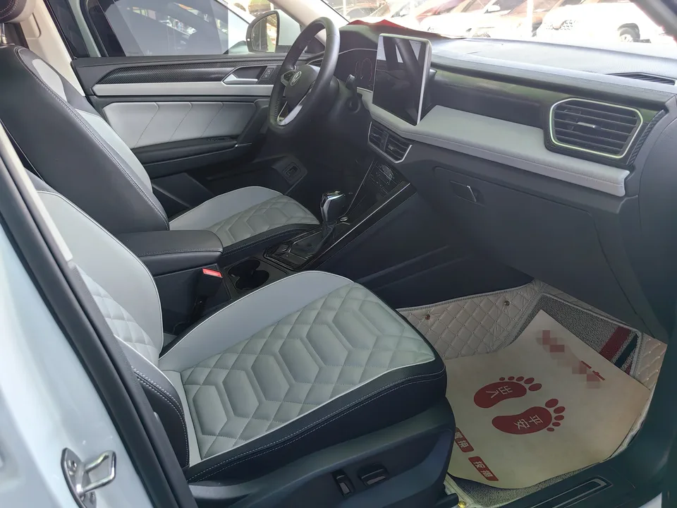 Volkswagen Tayron Tanyue 2023 330TSI 2WD Luxury Plus Advanced Edition 2023 — миниатюра 3
