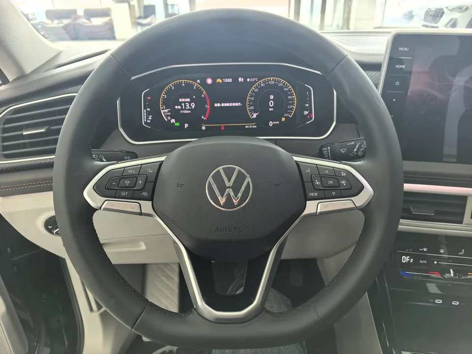 Volkswagen Tayron Tanyue 2023 280TSI 2WD Luxury Plus Advanced Edition 2023 — миниатюра 4