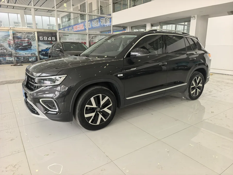 Volkswagen Tayron Tanyue 2023 280TSI 2WD Luxury Plus Advanced Edition 2023 — фото 1, купить с доставкой в Москву