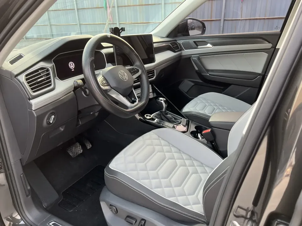Volkswagen Tayron Tanyue 2023 280TSI 2WD Luxury Plus Advanced Edition 2023 — миниатюра 4