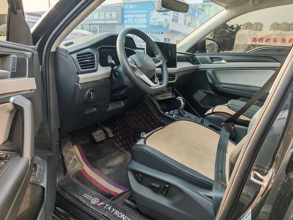 Volkswagen Tayron Tanyue 2023 280TSI 2WD Luxury Plus Advanced Edition 2022 — миниатюра 3