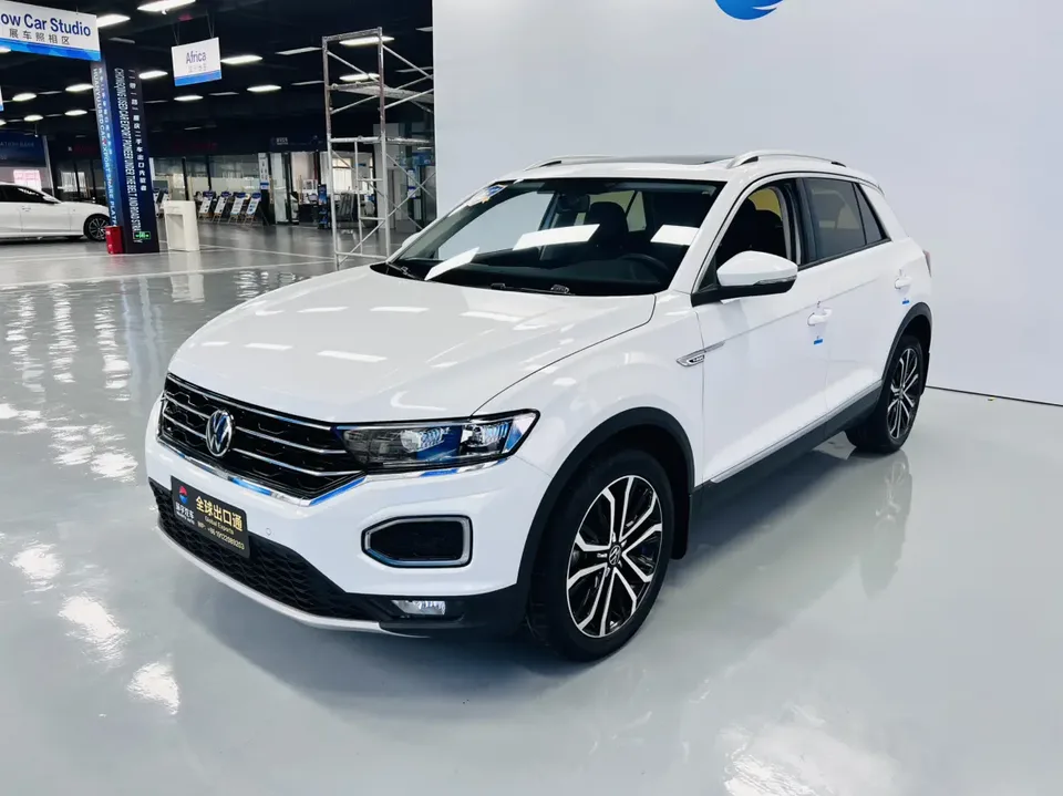 Volkswagen T-Roc Tange 280TSI DSG two-wheel drive comfort PLUS 2023 — фото 1, купить с доставкой в Москву