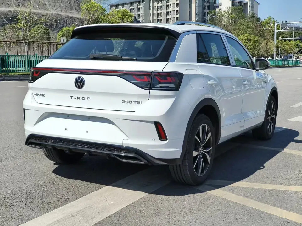 Volkswagen T-Roc model 2 300TSI DSG Chenguang Edition 2026 — миниатюра 2